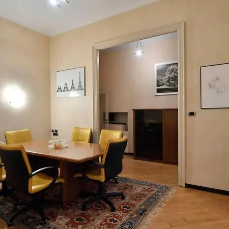 Ampio Centro Crocetta Milán