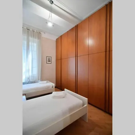 Apartamento Ampio Centro Crocetta Milão