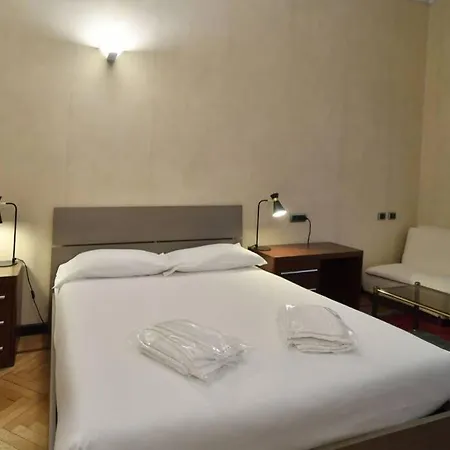 Ampio Centro Crocetta Apartamento