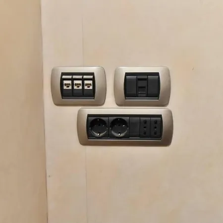 Ampio Centro Crocetta Apartamento *
